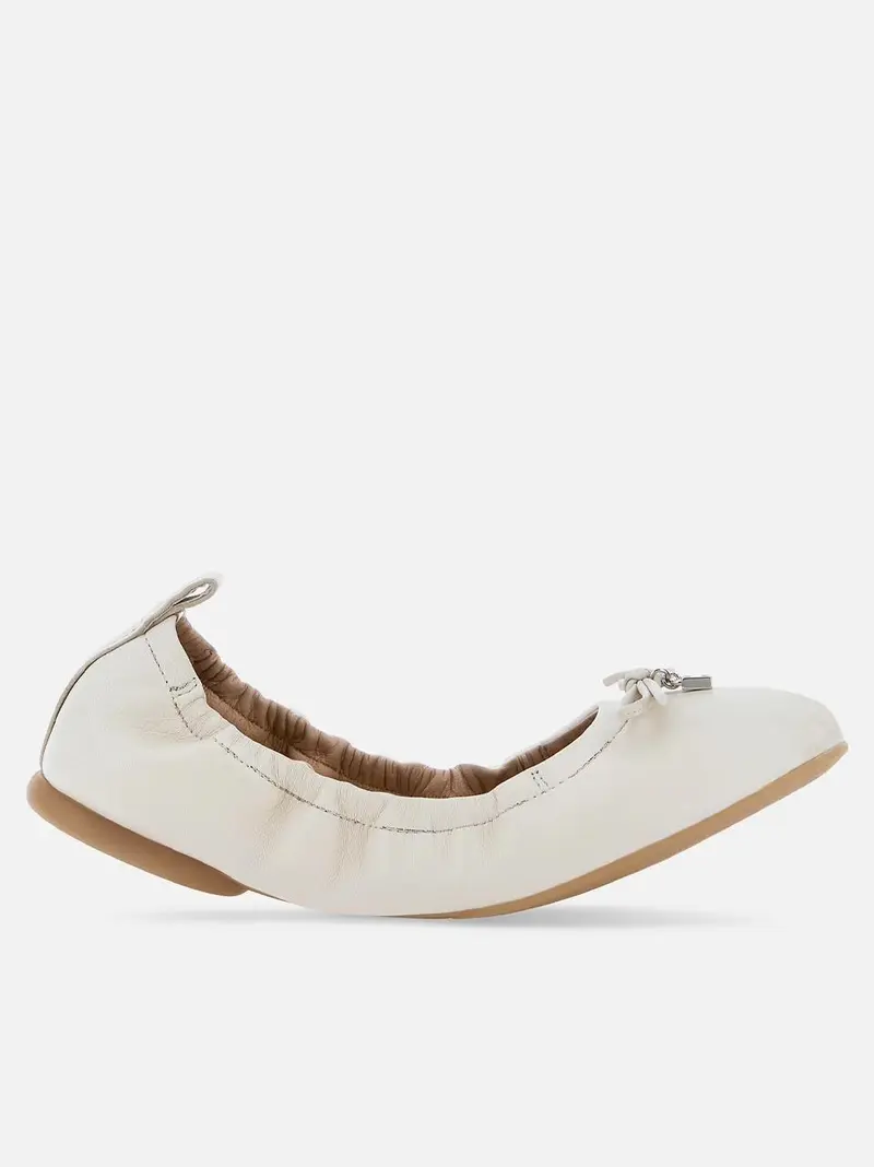 ballerina con fiocchetto