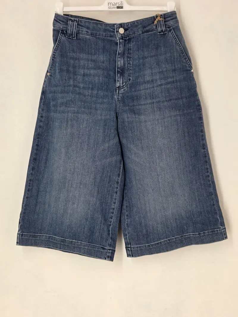 bermuda in denim