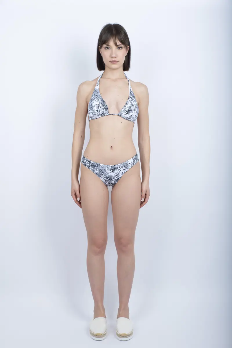 Bikini Hila Leni a triangolo americano e culotte con stampa Fleur de Joie nero