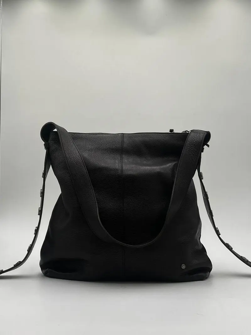 borsa stud shopping verticale zippata