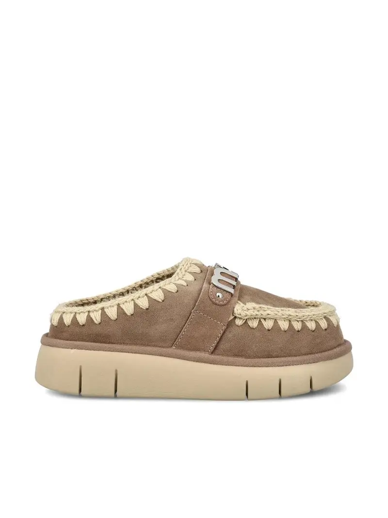 bouce clog metal logo