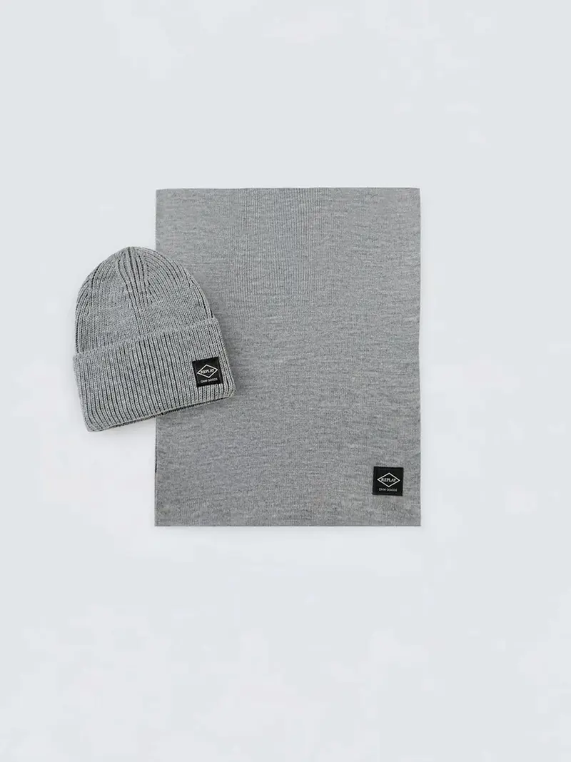 cappello e sciarpa