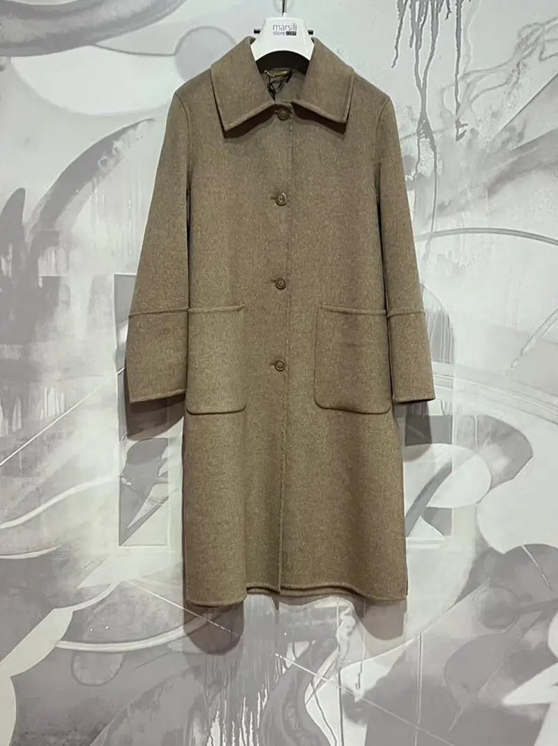 cappotto con spacchi