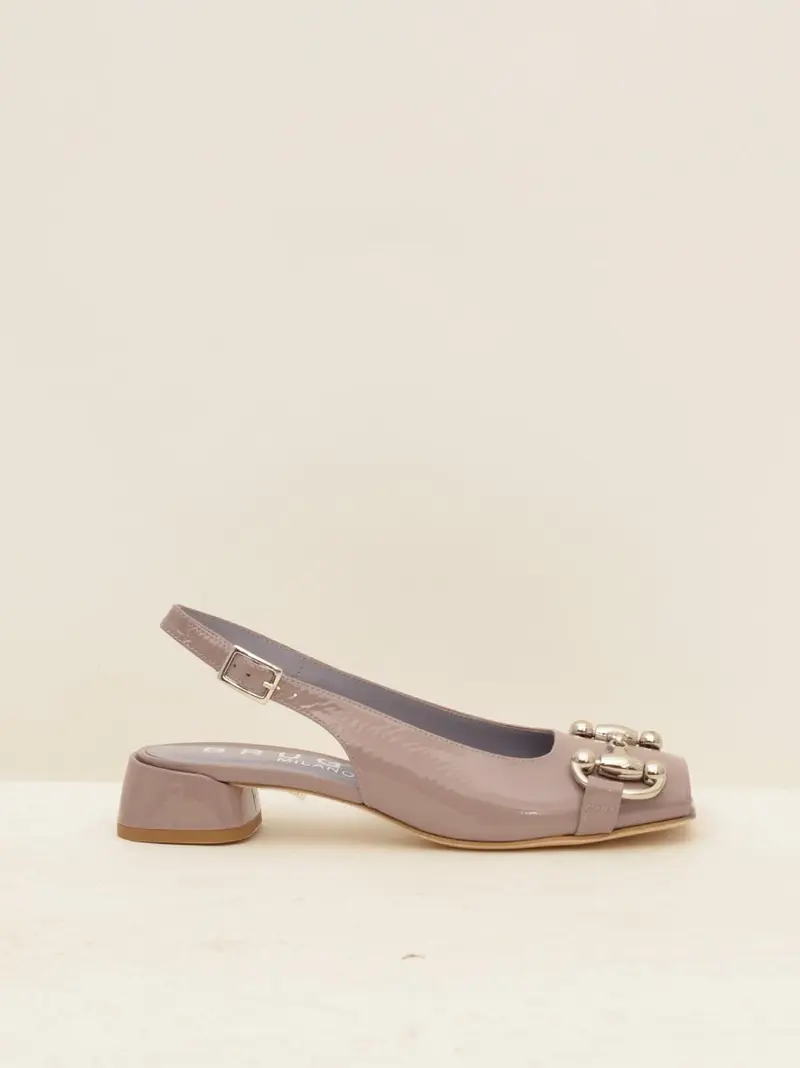 chanel spuntato con accessorio