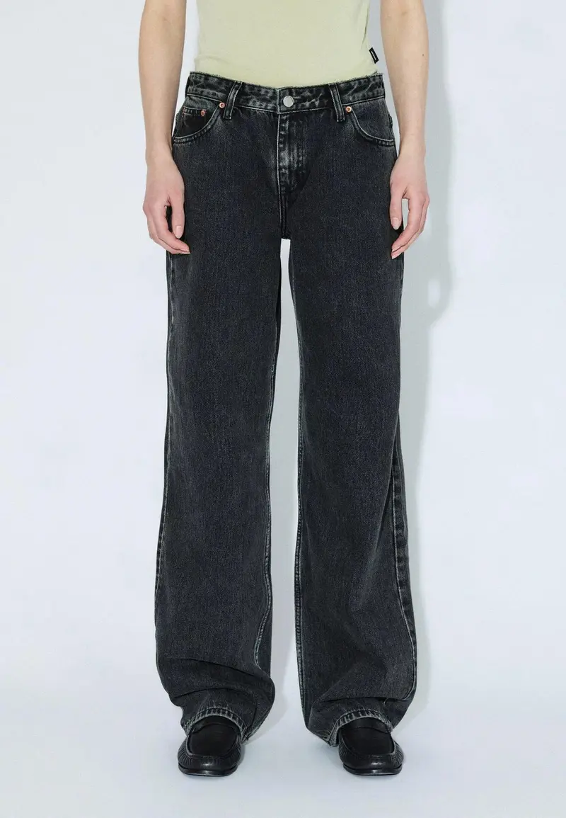 Hill - Aged Black
