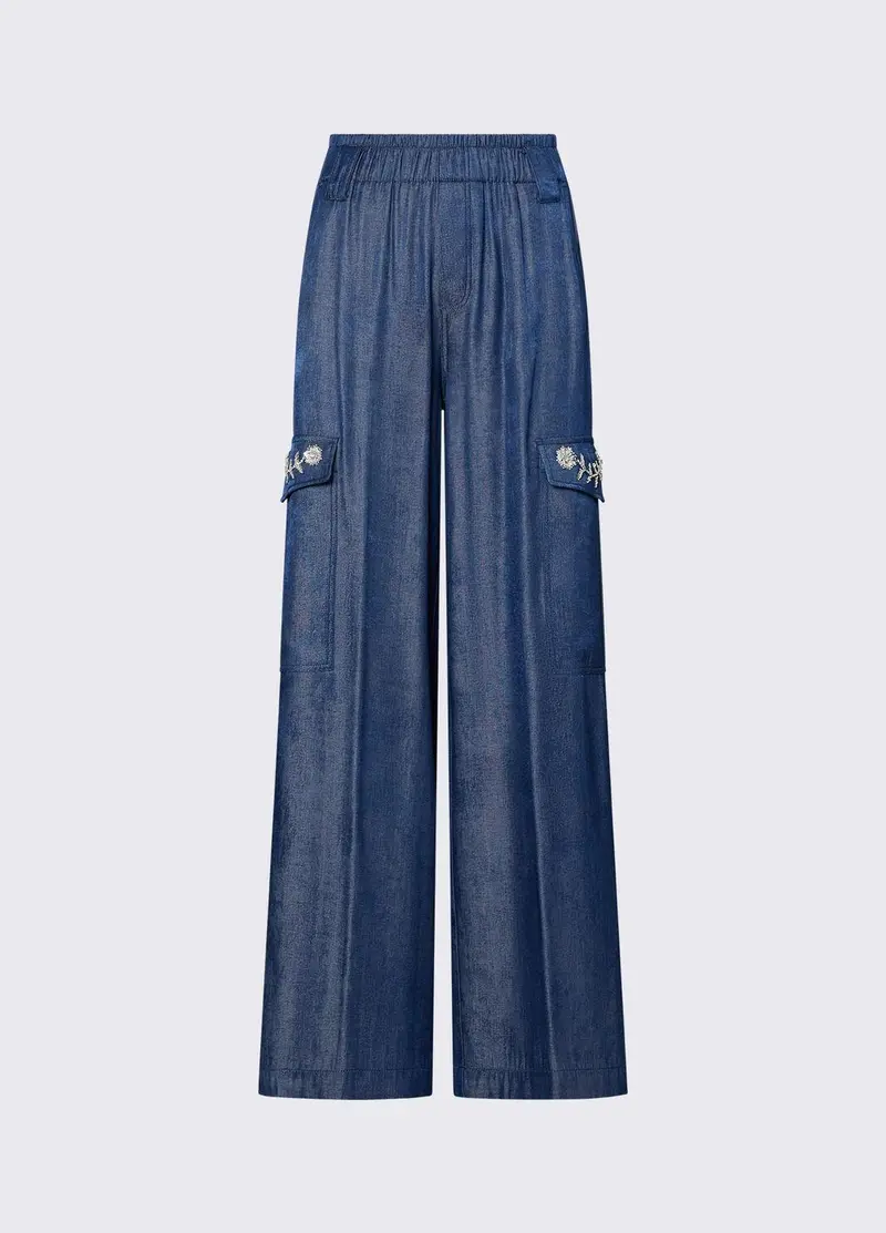 Jeans con castoni gioiello