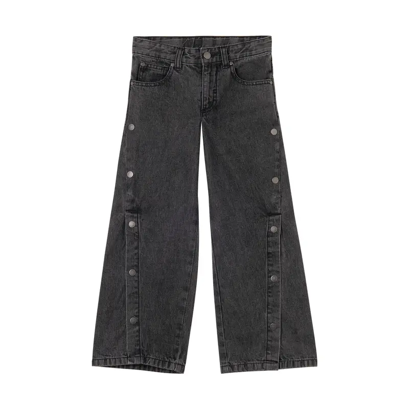 Jeans con dettagli bottoni
