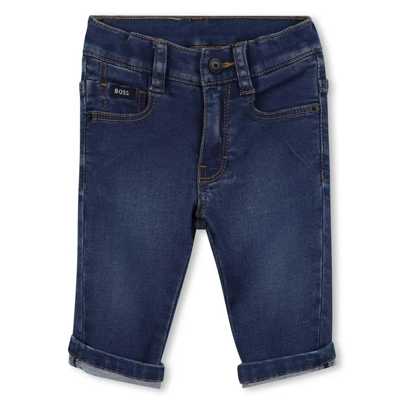 Jeans in denim