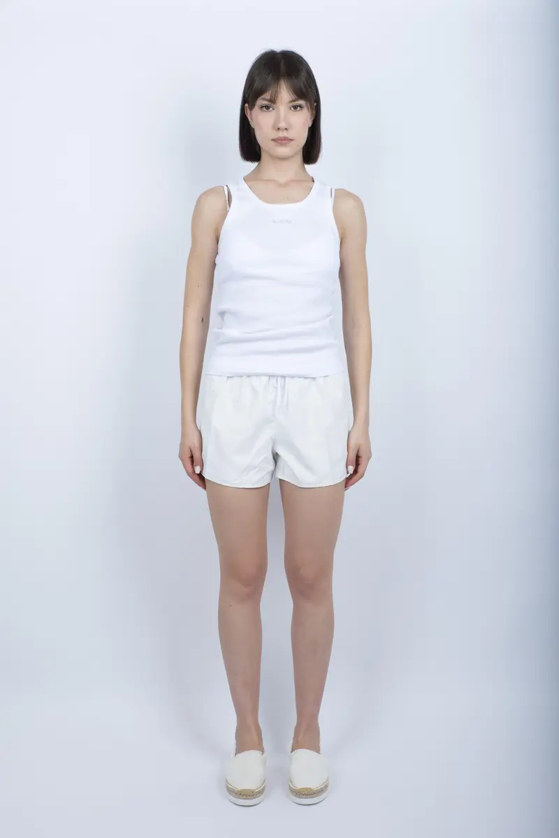 Kiana costume a pantaloncino corto con vita elasticizzata Repreve® bianco
