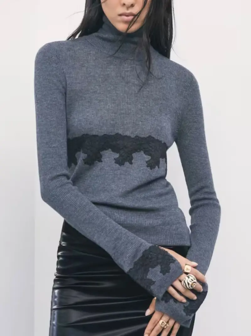 maglia costine con inserto in pizzo