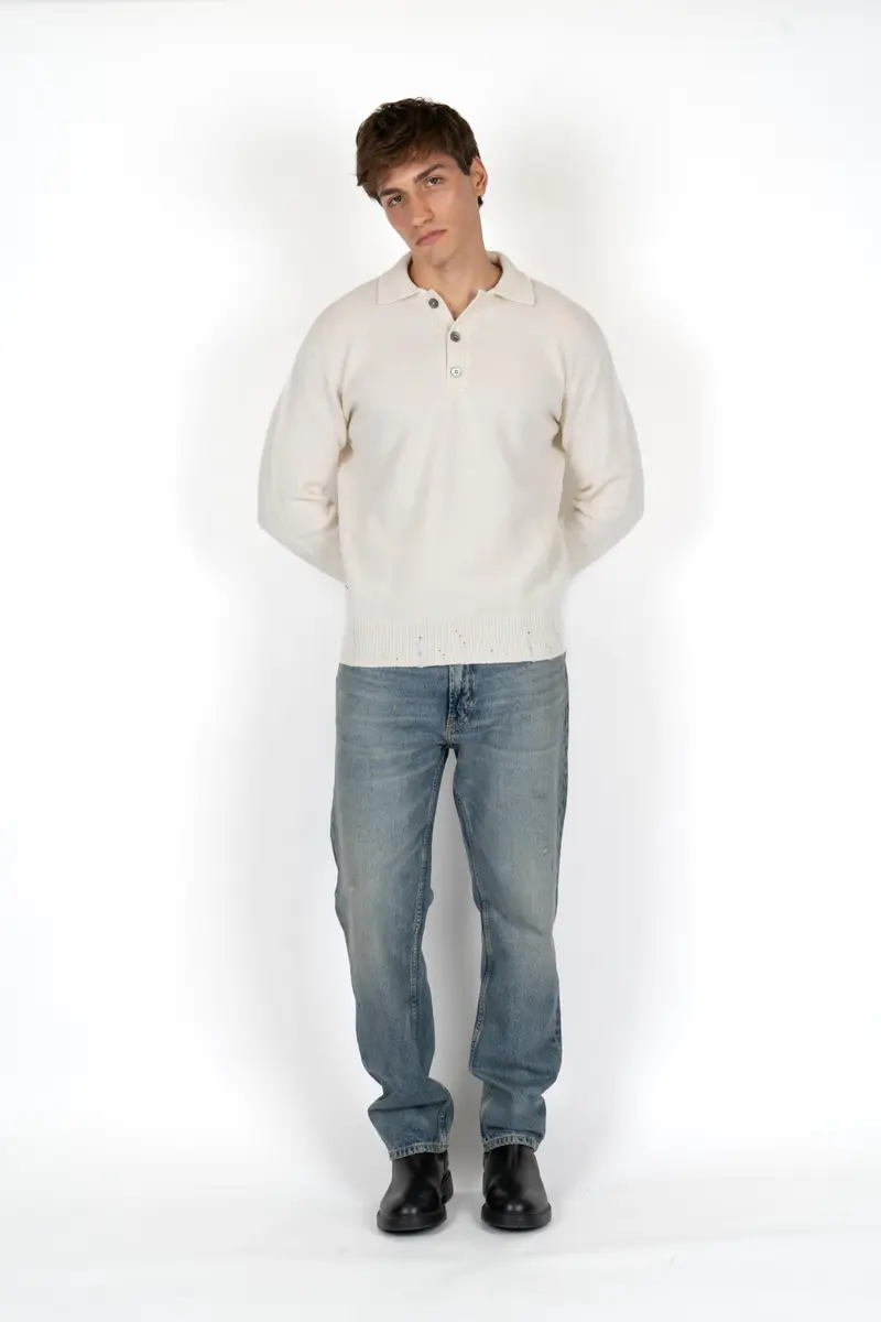 Maglione con colletto e bottoni