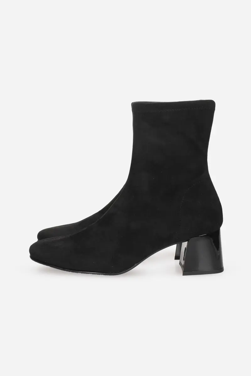 MISS ELASTIC - D 75436 Tronchetto
