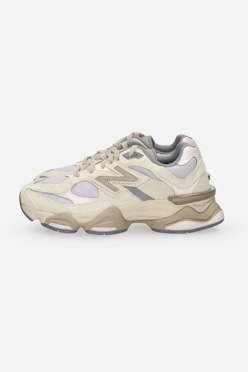 NEW BALANCE - D U 9060 152 Sneakers