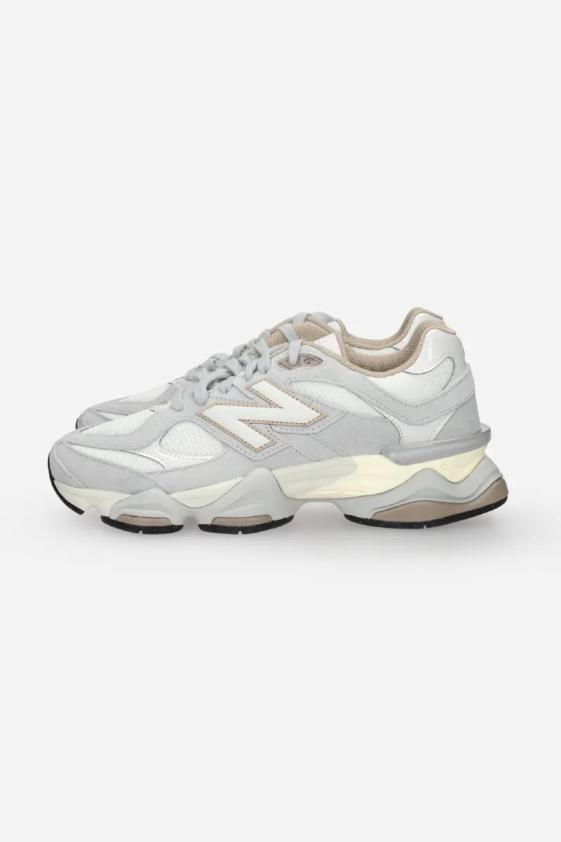 NEW BALANCE - U 9060 11M Sneakers