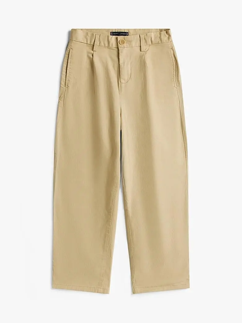 Pantaloni chino con pieghe