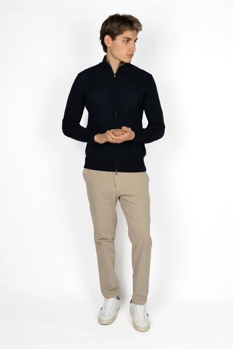 Pantaloni slim fit in gabardine di cotone elasticizzato