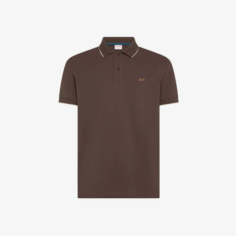 Polo con dettagli a contrasto