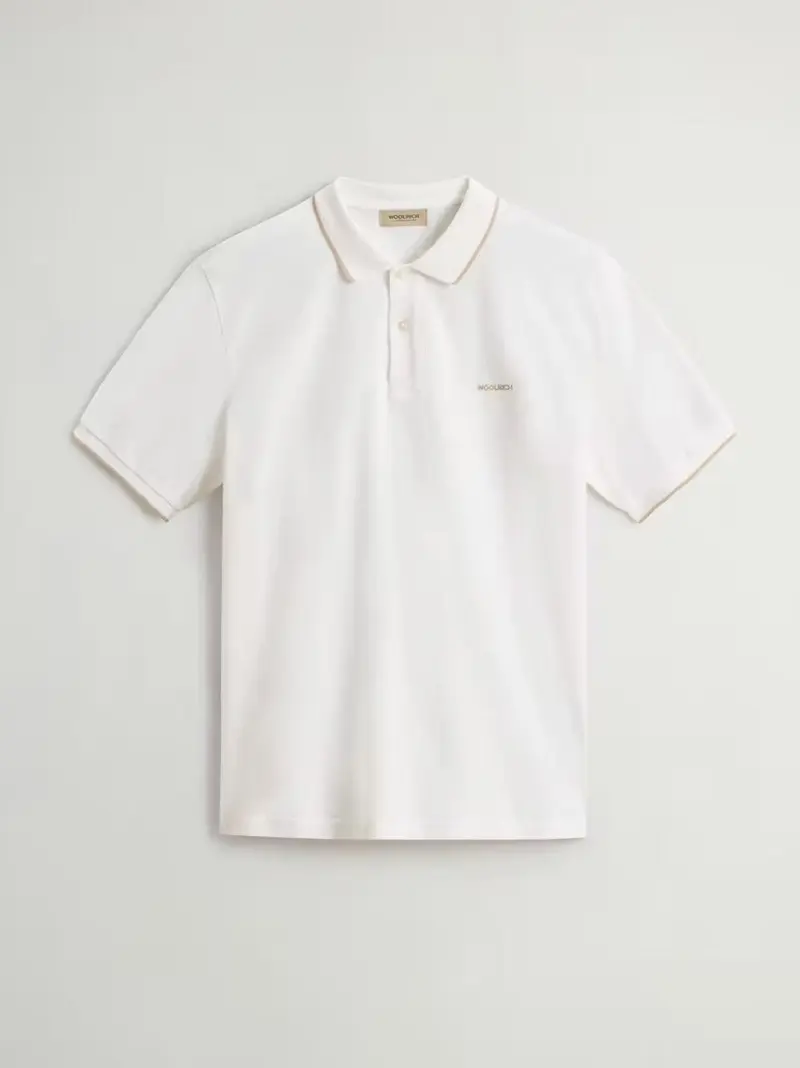 polo con profilo monterey