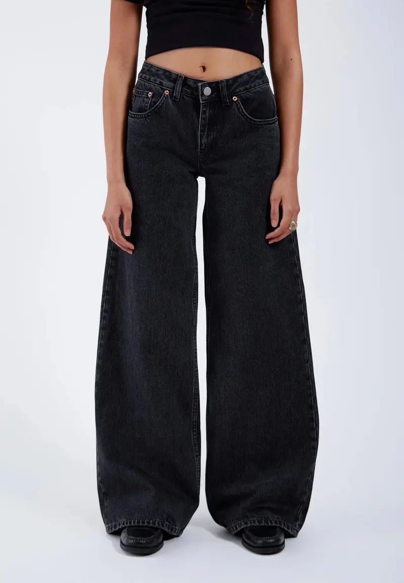 Rhue - Retro Black
