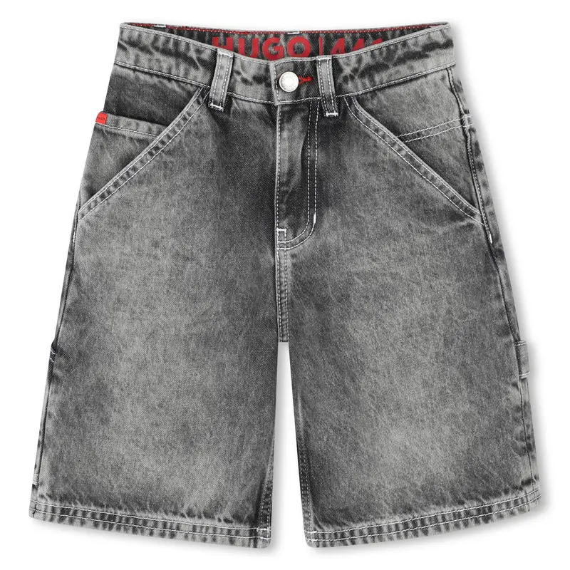 Shorts in denim