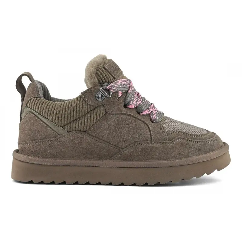 Sneaker in pelle scamosciata con lacci maxi