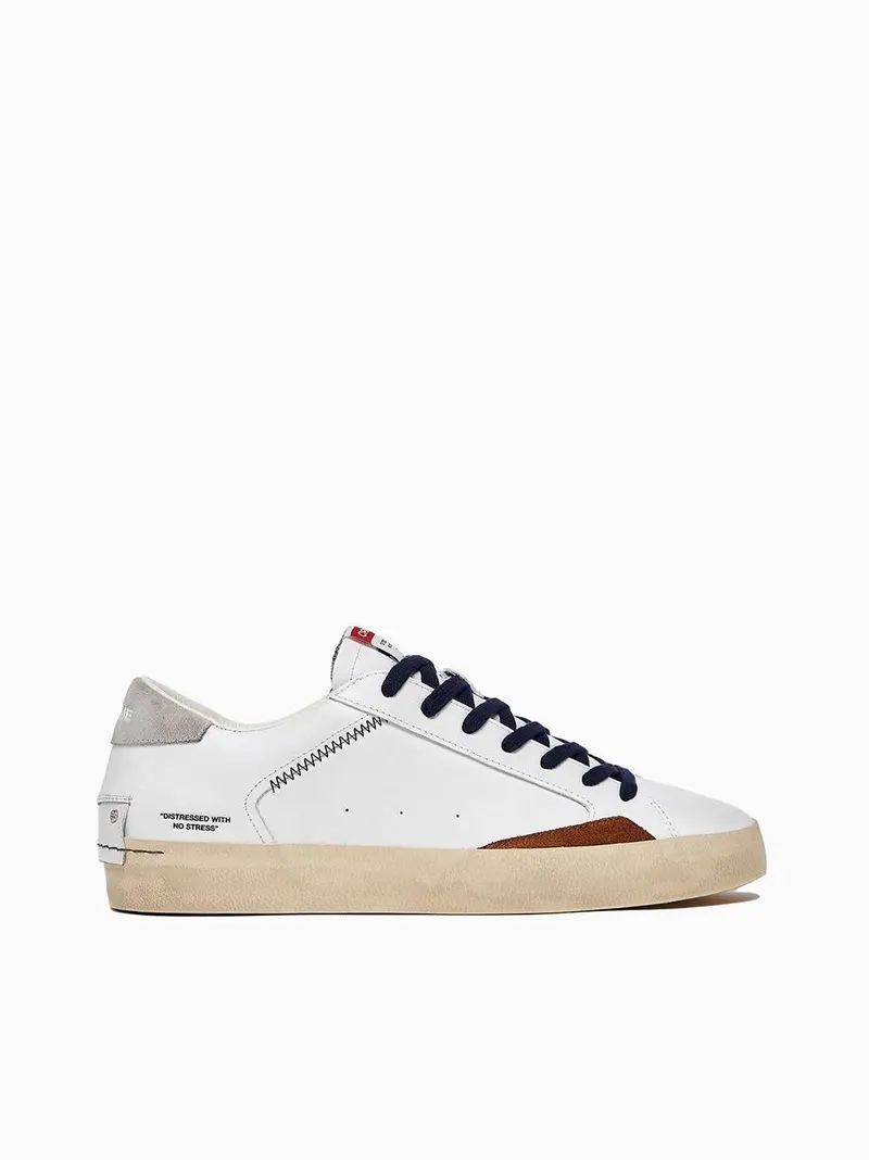 sneakers distressed