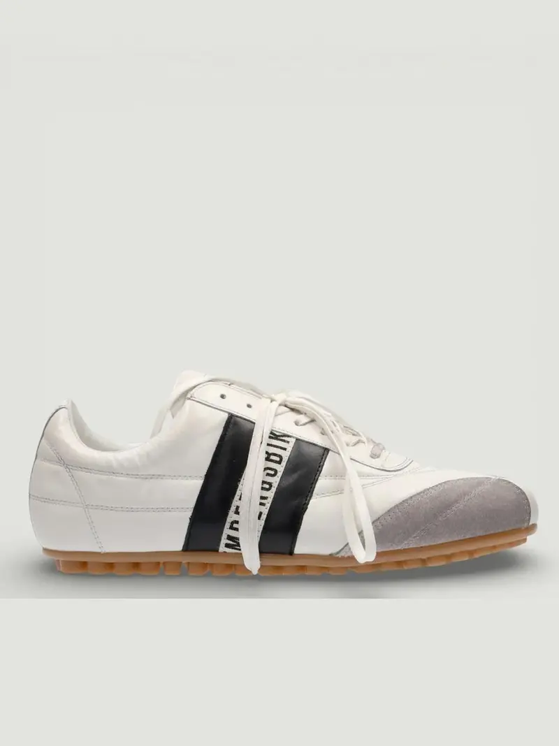 sneakers soccer