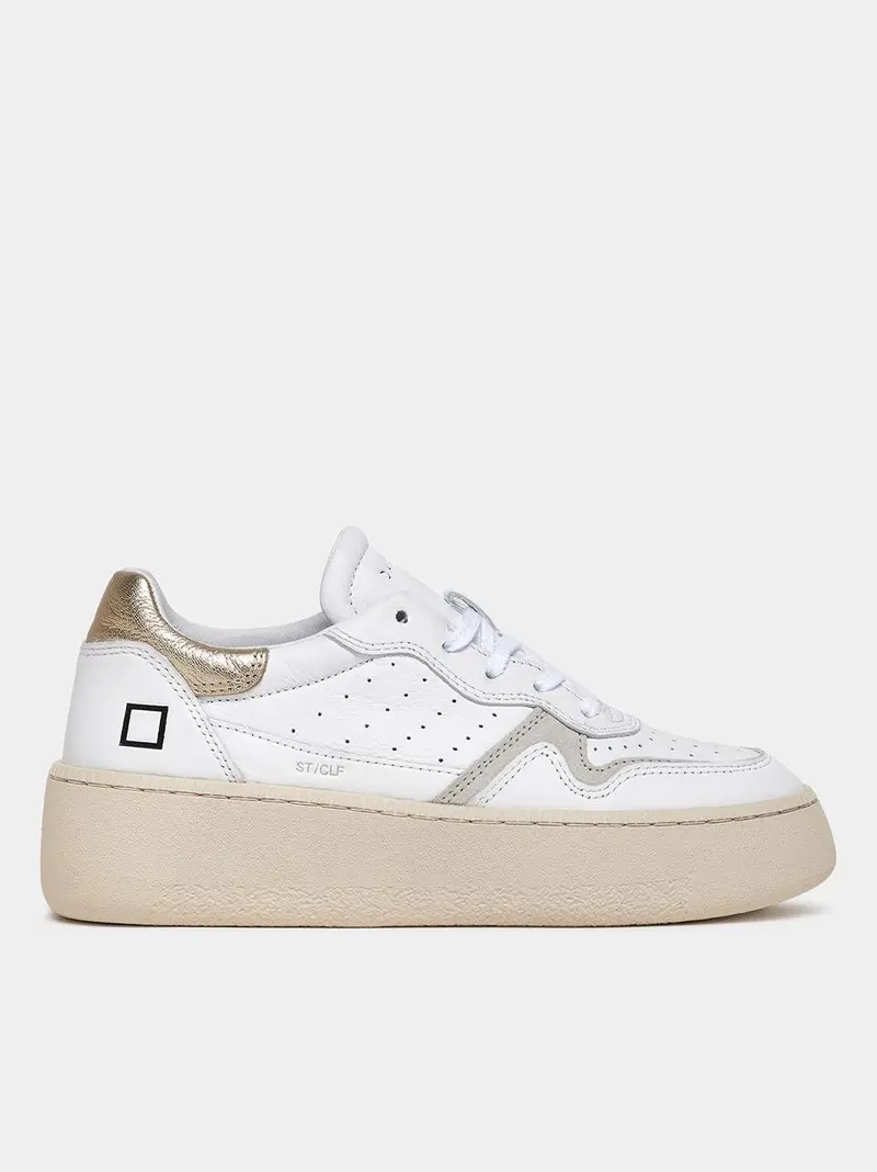 sneakers step