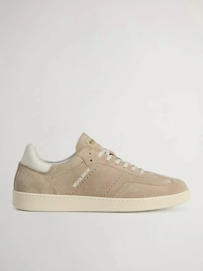 sneakers swing court