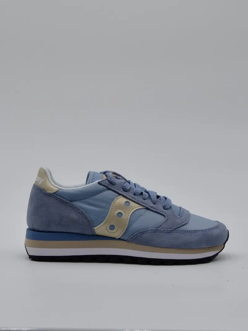 sneakers triple