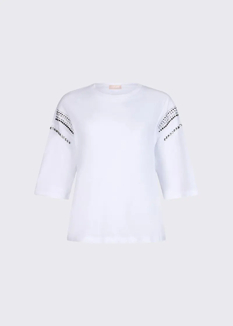 T-shirt con applicazioni